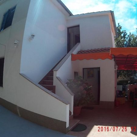 Apartman Luburic Pinezići المظهر الخارجي الصورة